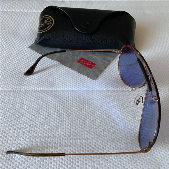 Ray Ban Aviator Sunglasses - Picture 5 of 9